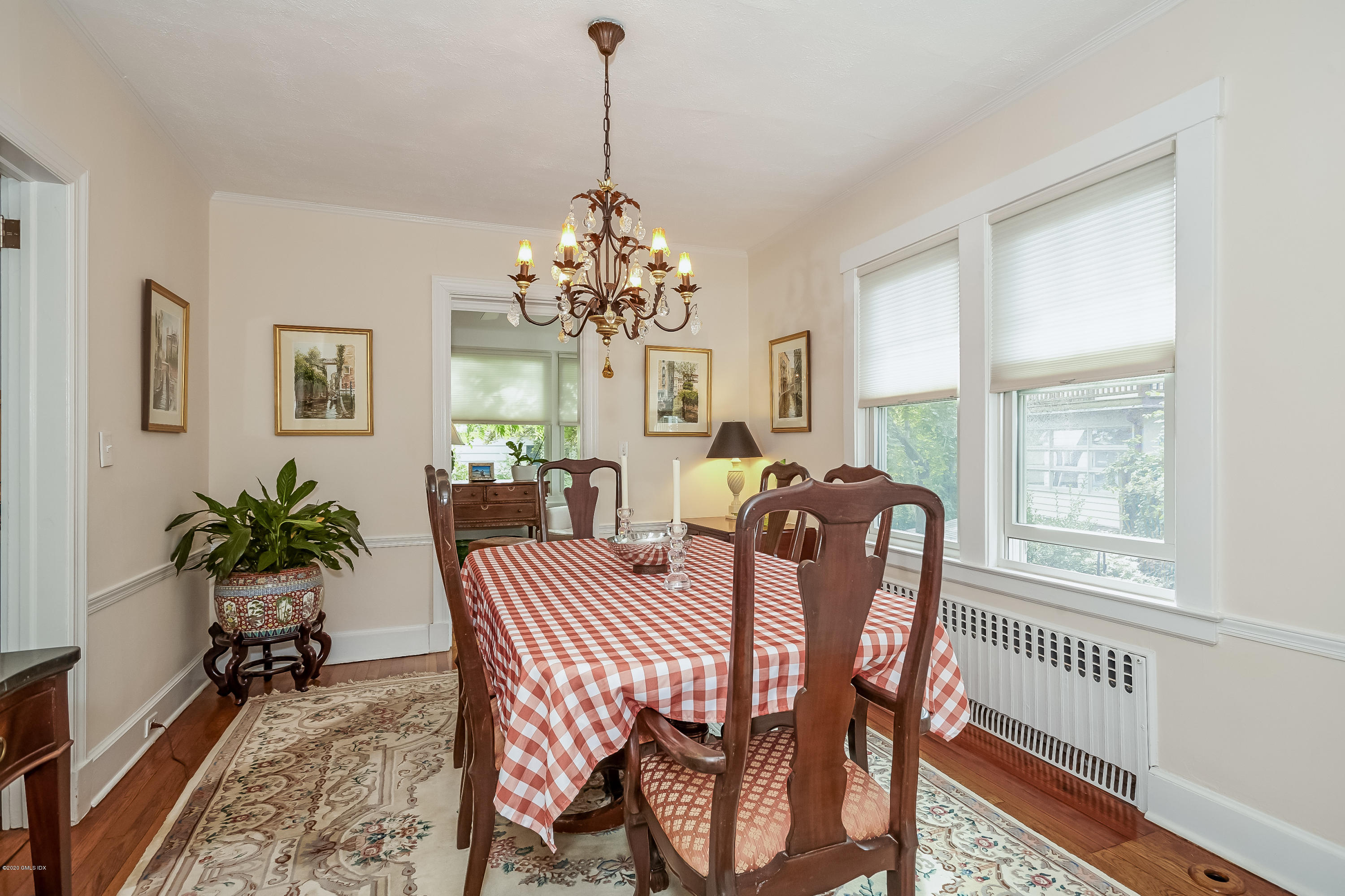 9 Sound View Terrace Greenwich, CT 06830 - Photo 10 of 37 Dining Room