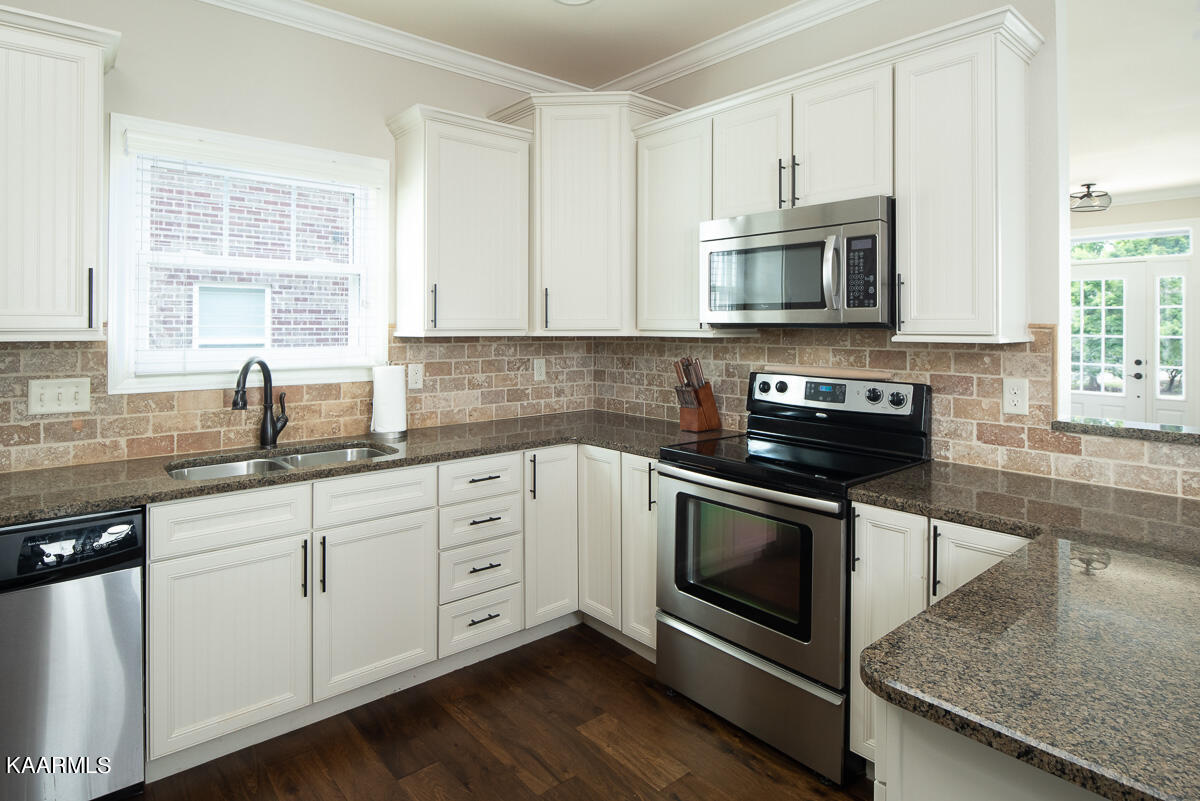 102 Curie Lane Oak Ridge, TN 37830 - Photo 13 of 31 JBP_Curie102_Web-8