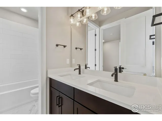 $939,900 | 5795 Gianna Drive, Timnath, CO 80547