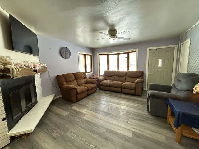 $234,900 | 202 Ridge Road, Oconto Falls, WI 54154