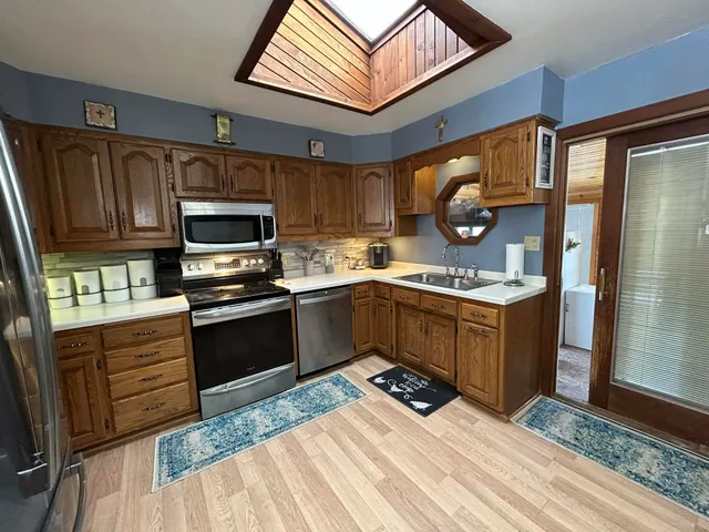 $234,900 | 202 Ridge Road, Oconto Falls, WI 54154