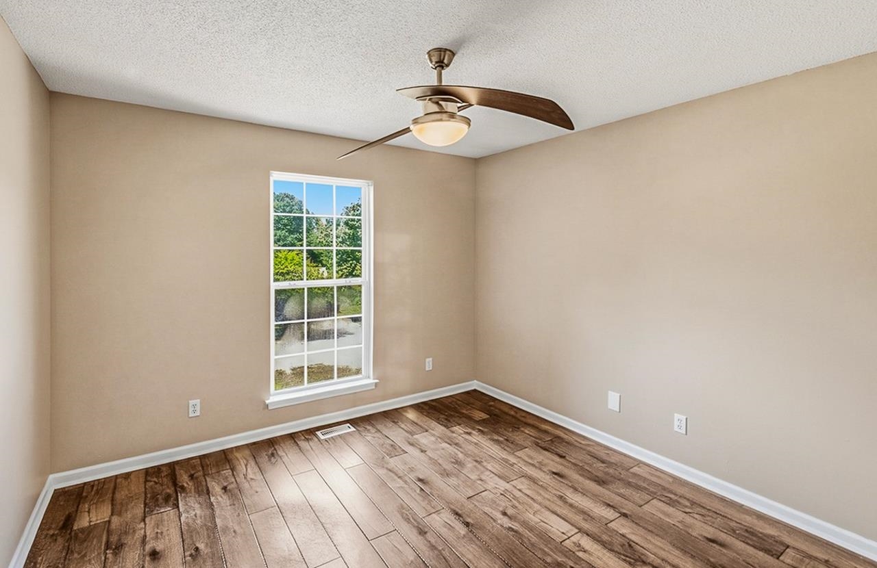 312 Carmichael Court Boiling Springs, SC 29316 - Photo 14 of 41