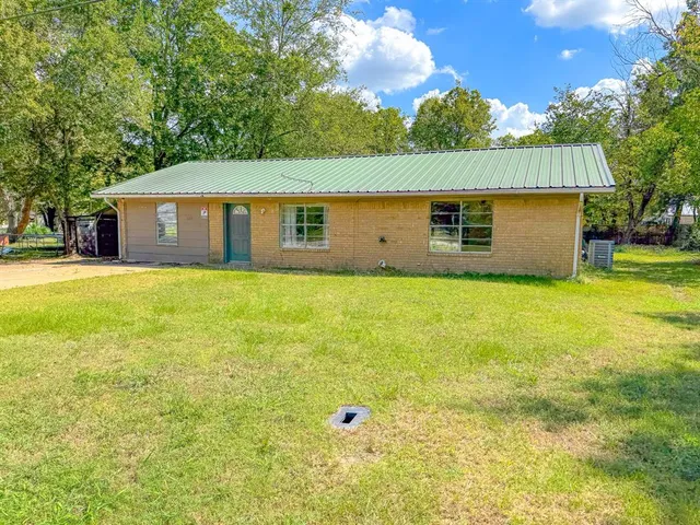 $100,000 | 609 Northwest 5th Street, Kerens, TX 75144