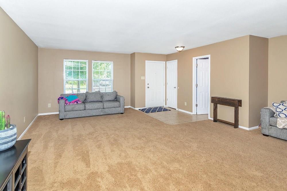 2438 Autumn Road Indianapolis, IN 46229 - Photo 3 of 25