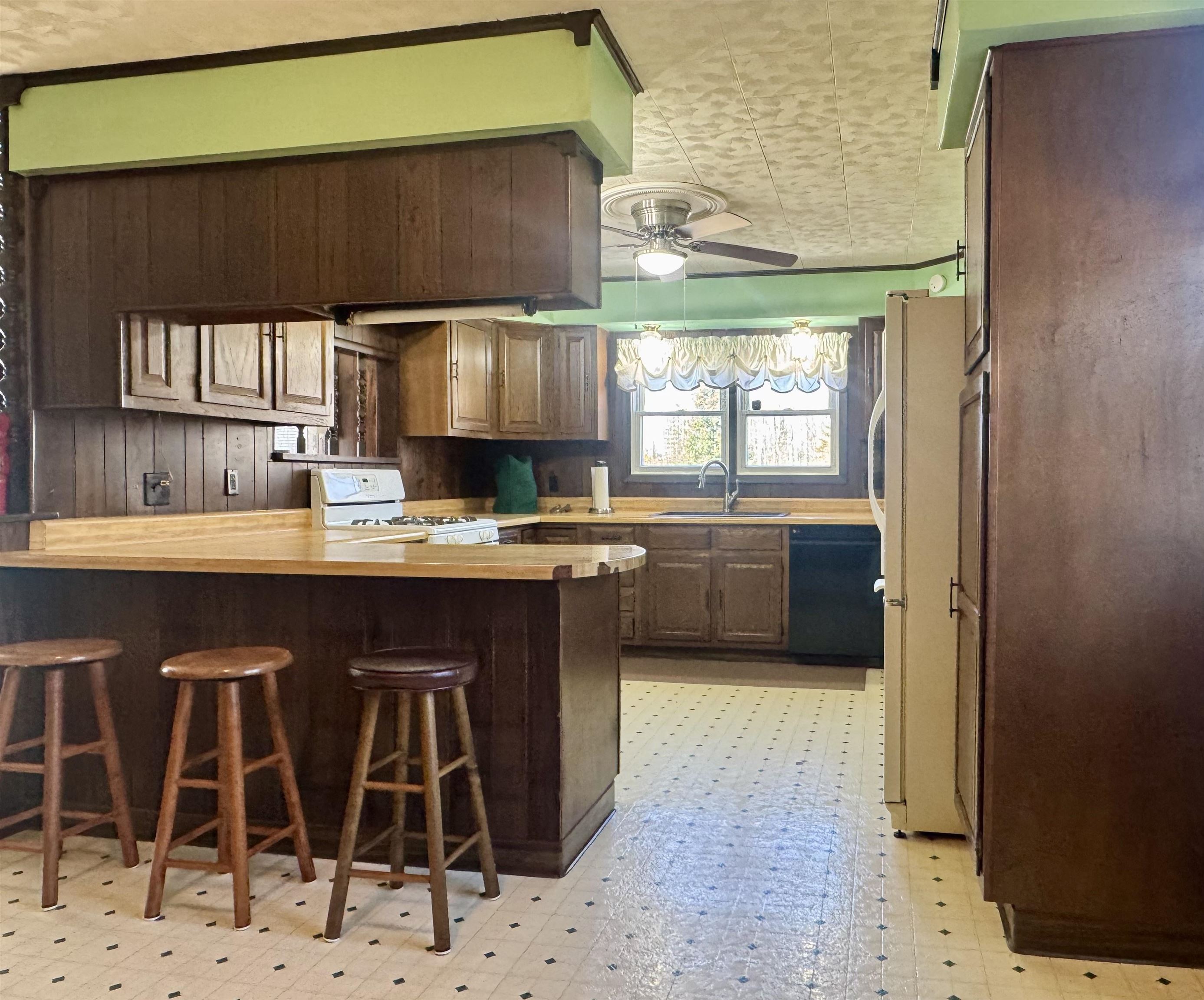 5810 Whittemore Road Whittemore, MI 48770 - Photo 2 of 33