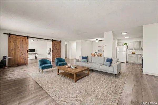 $250,000 | 300 South Clinton Street, Unit 8C, Denver, CO 80247