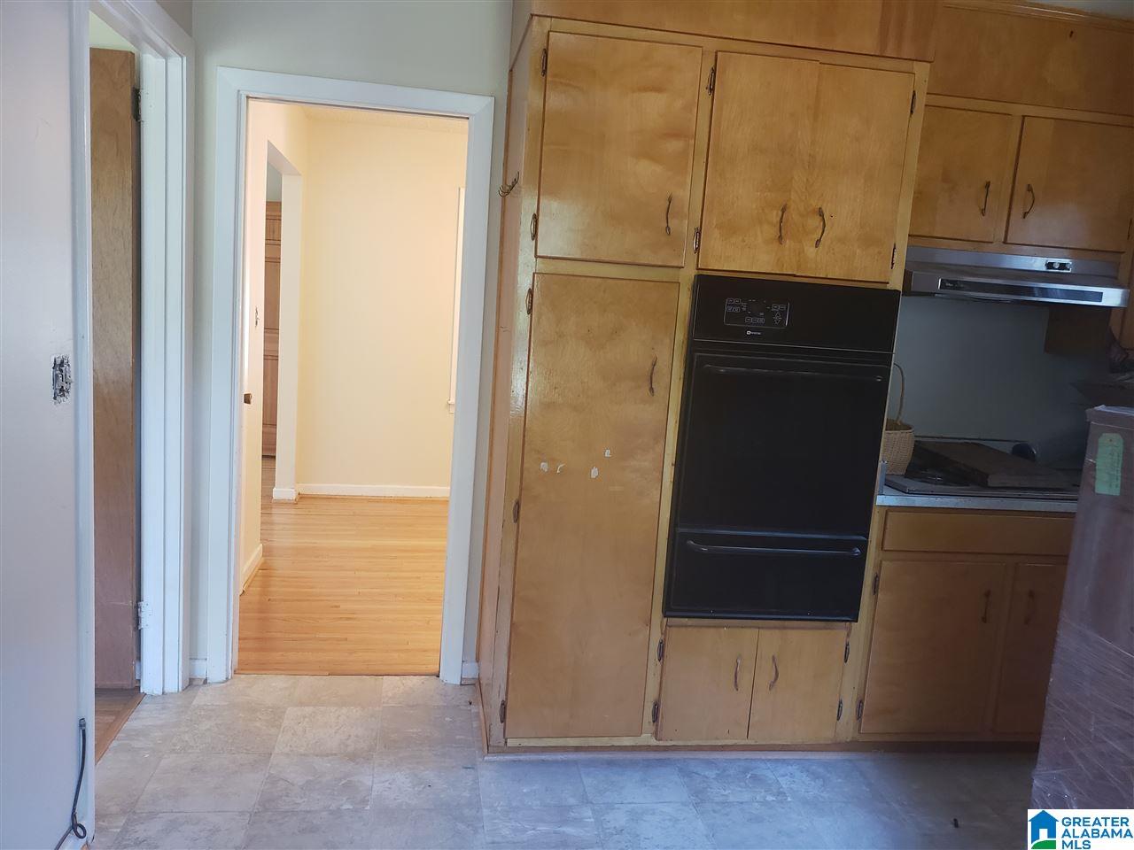 1525 Maple Avenue Southwest Birmingham, AL 35211 - Photo 8 of 27