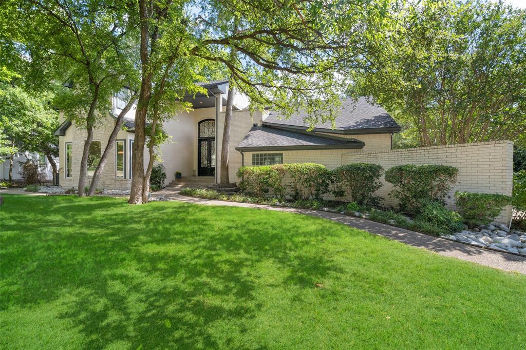 6 Meadowbrook Circle Melissa, TX 75454 - Photo 1 of 1 a front view of a house with garden