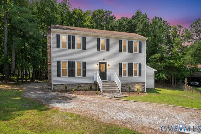 $359,950 | 12305 Leesburg Circle, Midlothian, VA 23112