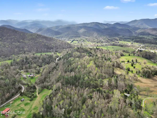 $995,000 | Wears Valley Road, Townsend, TN 37882