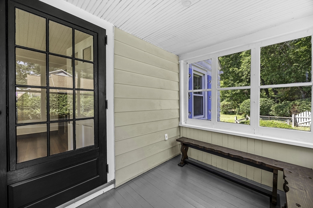 154 Lamont Street Springfield, MA 01119 - Photo 13 of 27 Gallery Image 13