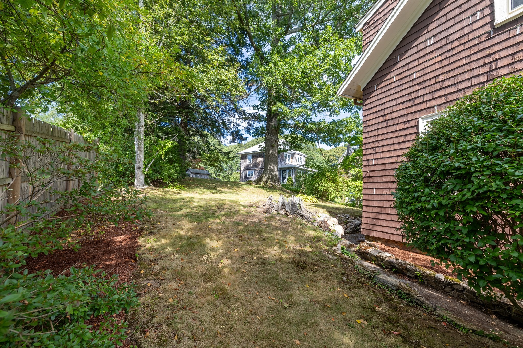 6 Hillcrest Road Beverly, MA 01915 - Photo 5 of 36 Gallery Image 5
