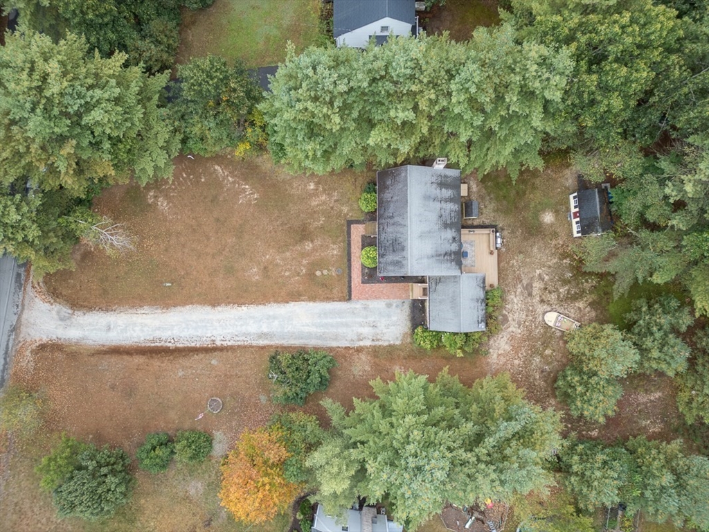 86 Turnpike Road Townsend, MA 01469 - Photo 39 of 42 an aerial view of a house with a yard