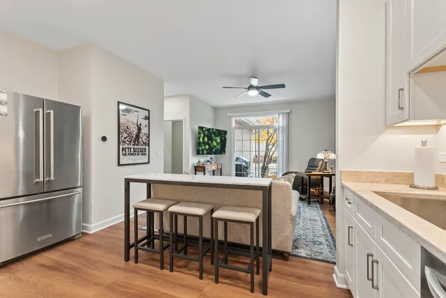 $380,000 | 631 Belmont Lane, Carol Stream, IL 60188