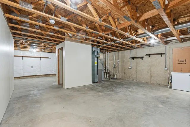 $380,000 | 631 Belmont Lane, Carol Stream, IL 60188