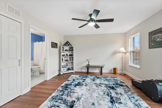 $380,000 | 631 Belmont Lane, Carol Stream, IL 60188