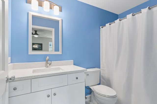 $380,000 | 631 Belmont Lane, Carol Stream, IL 60188