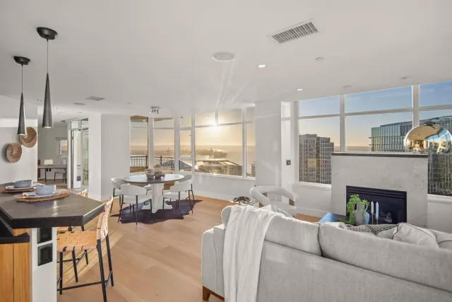 $5,750 | 700 West Harbor Drive, Unit 2101, San Diego, CA 92101