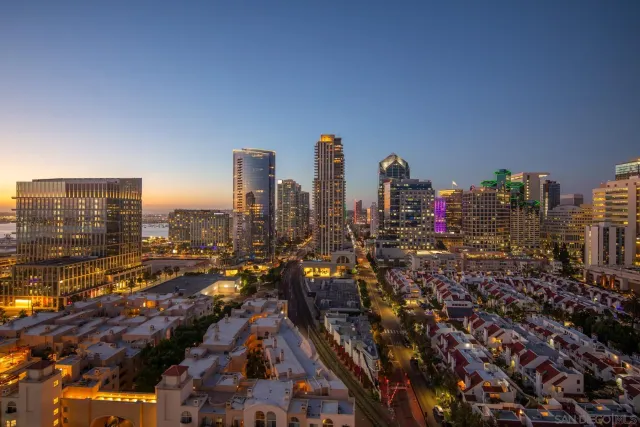 $5,750 | 700 West Harbor Drive, Unit 2101, San Diego, CA 92101