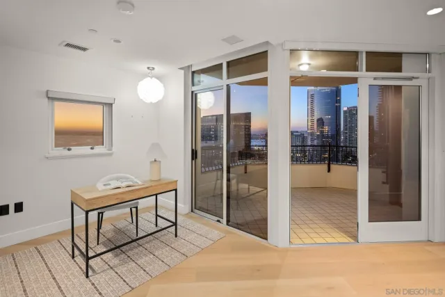 $5,750 | 700 West Harbor Drive, Unit 2101, San Diego, CA 92101