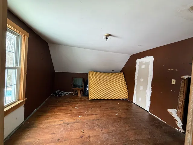 $199,000 | 1153 Rockingham Road, Rockingham, VT 05101