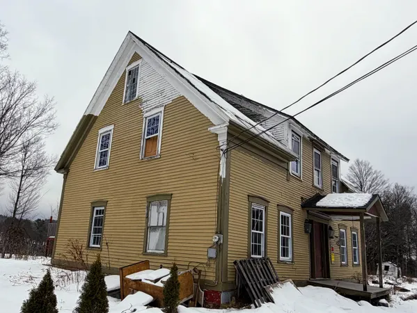 $179,000 | 1153 Rockingham Road, Rockingham, VT 05101