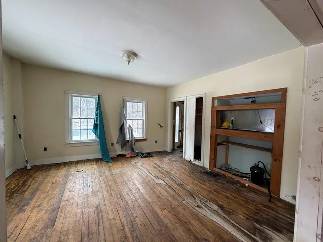 $199,000 | 1153 Rockingham Road, Rockingham, VT 05101