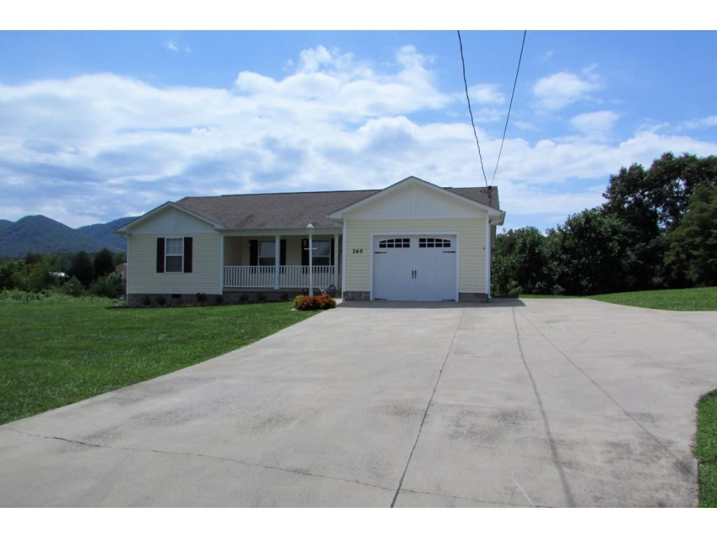 246 Ollie Collins Road Elizabethton, TN 37643 - Photo 4 of 33 Photo 4
