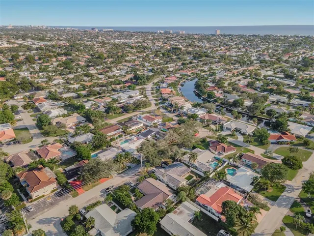 $874,900 | 1951 Northeast 28th Court, Lighthouse Point, FL 33064