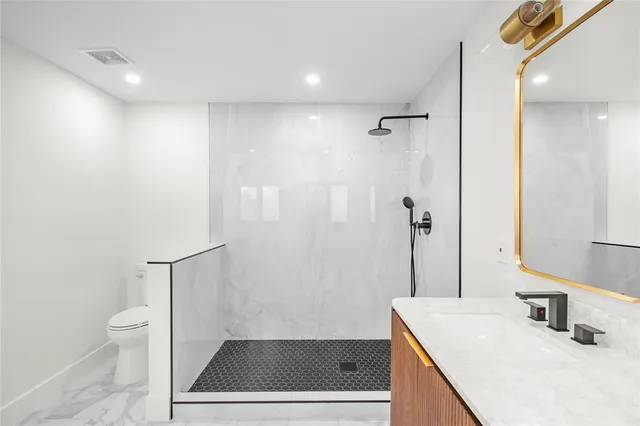 $874,900 | 1951 Northeast 28th Court, Lighthouse Point, FL 33064