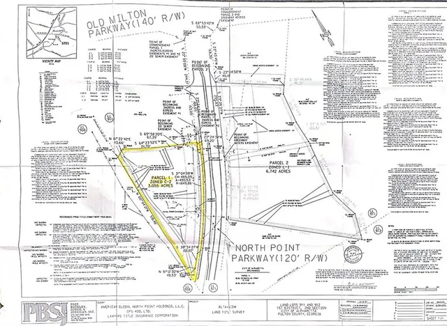 a black and white photo of a picture