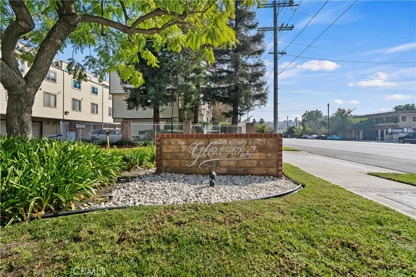 $407,000 | 11150 Glenoaks Boulevard, Unit 70, Pacoima, CA 91331