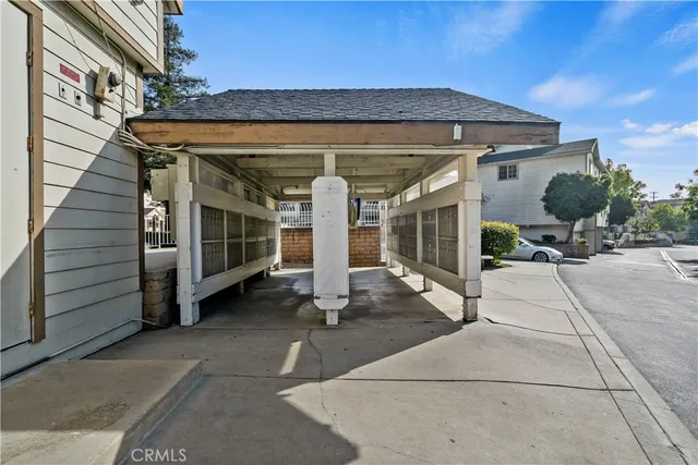 $417,000 | 11150 Glenoaks Boulevard, Unit 70, Pacoima, CA 91331