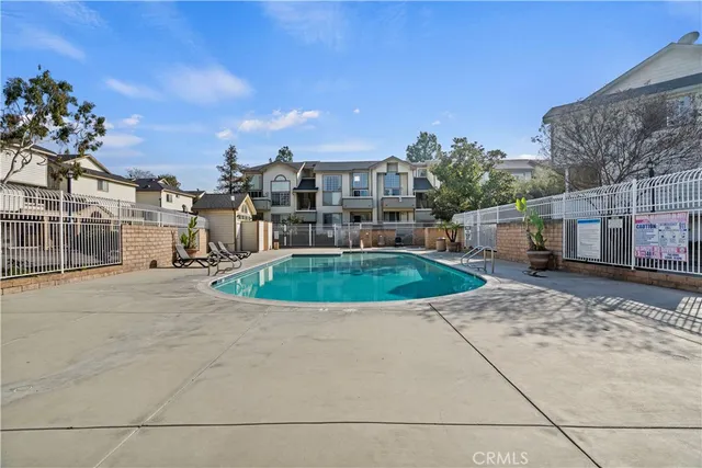 $417,000 | 11150 Glenoaks Boulevard, Unit 70, Pacoima, CA 91331