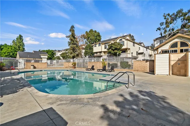 $417,000 | 11150 Glenoaks Boulevard, Unit 70, Pacoima, CA 91331