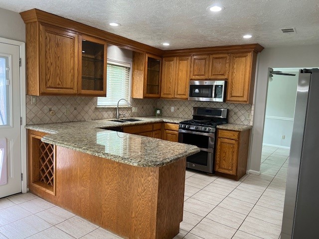 7407 Navidad Road Houston, TX 77083 - Photo 12 of 30 BEAUTIFUL GRANITE COUNTERTOPS