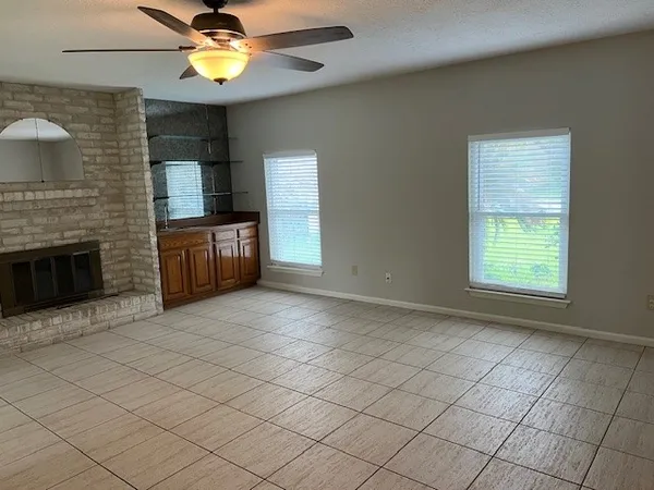 $2,200 | 7407 Navidad Road, Houston, TX 77083