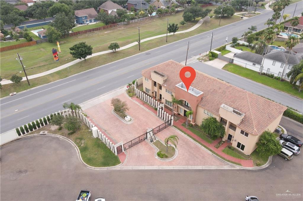 209 Robin Avenue McAllen, TX 78504 - Photo 18 of 20 an aerial view of a house with a swimming pool