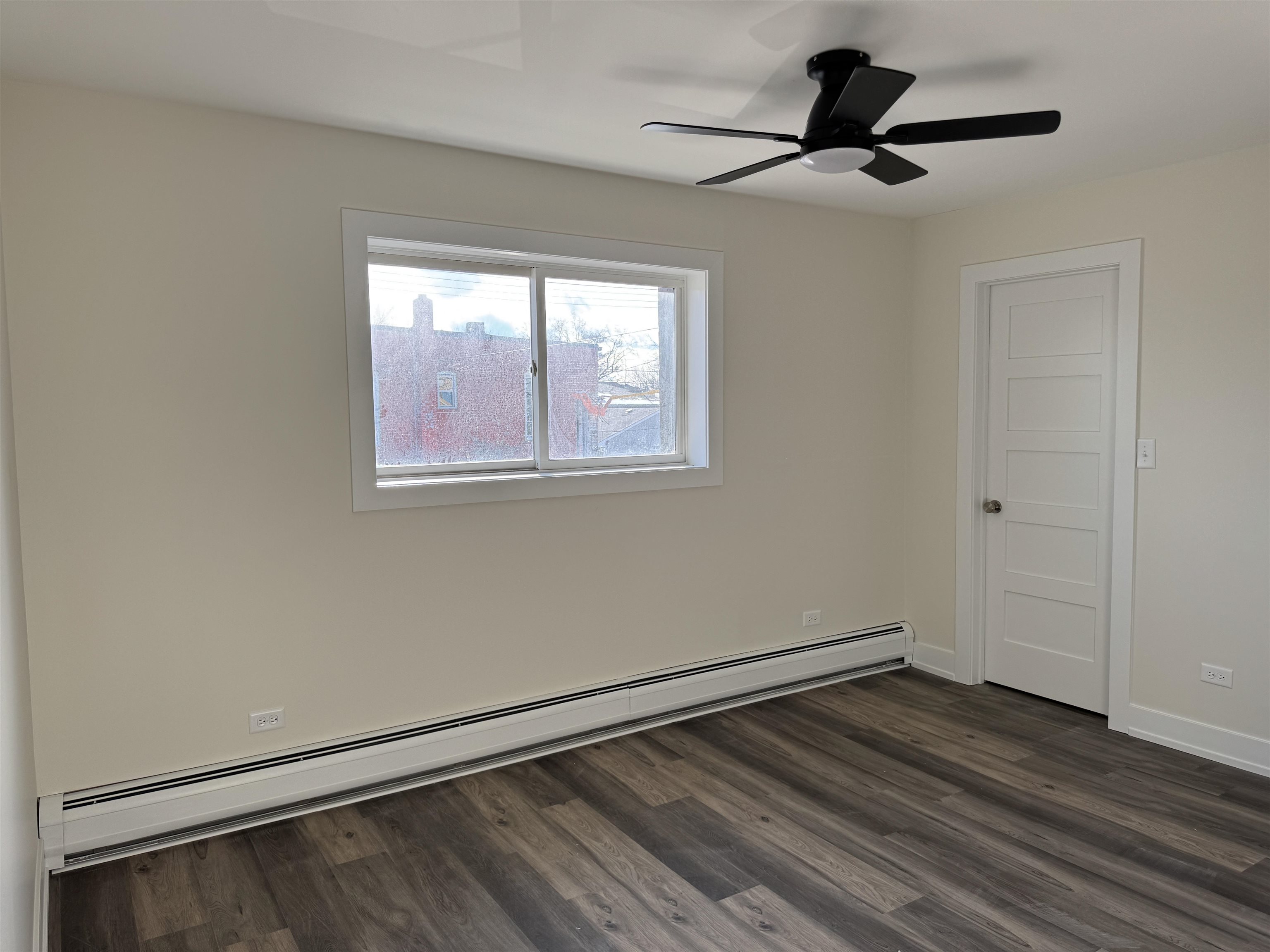 304 West Main Street Genoa, IL 60135 - Photo 14 of 21