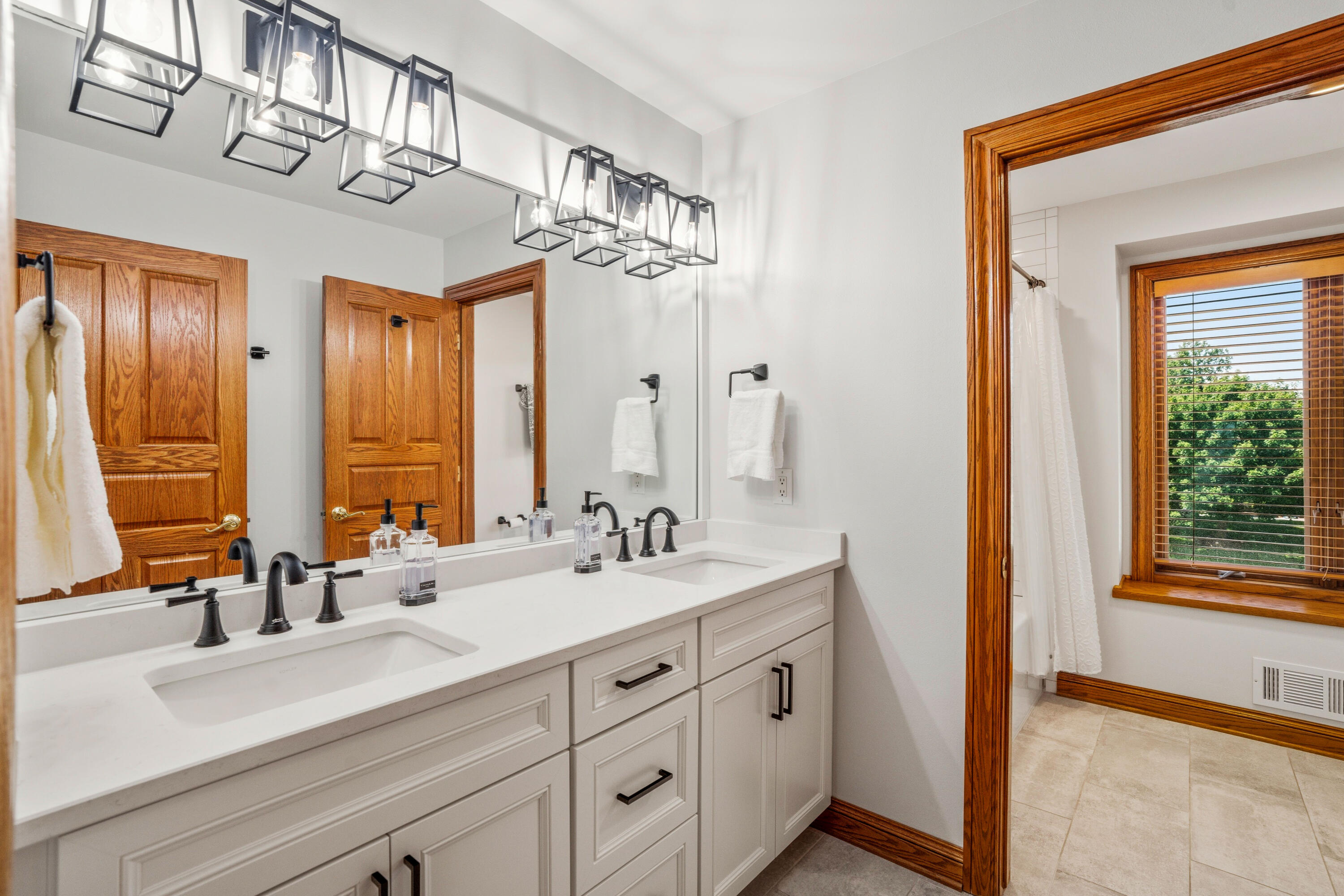 W289N3752 Huntsman Court Delafield, WI 53072 - Photo 44 of 88 DSC07051