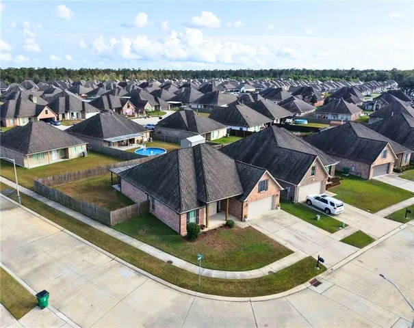 $359,900 | 2601 Beverly Drive, Marrero, LA 70072