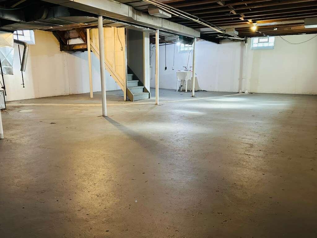18522 Annchester Road Detroit, MI 48219 - Photo 16 of 18 WhatsApp Image 2025-10-17 at 8.30.33 AM