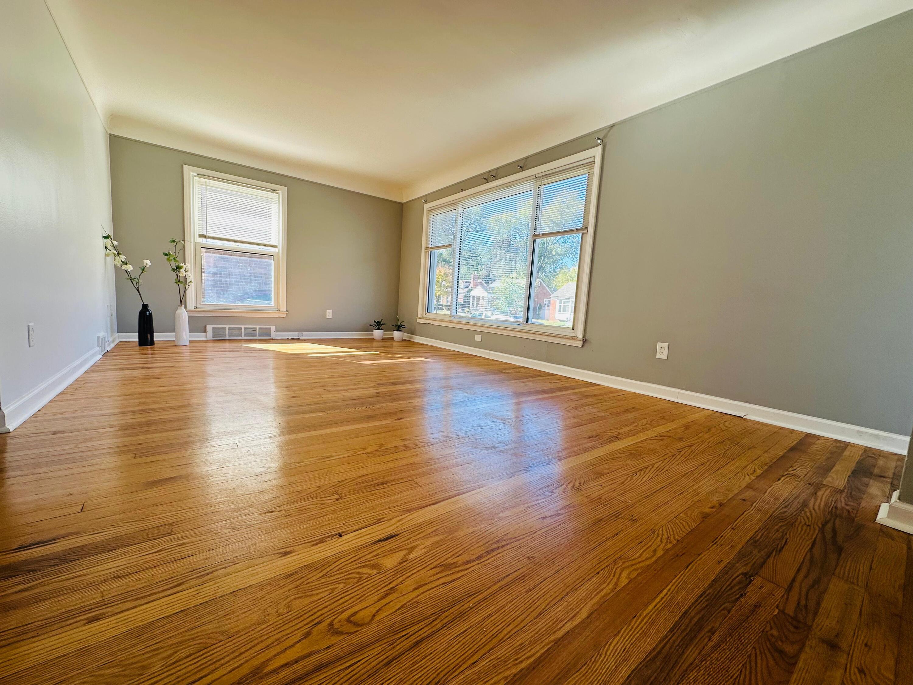 18522 Annchester Road Detroit, MI 48219 - Photo 5 of 18 d7493370-2b7b-4983-ab4f-0a2e22731604