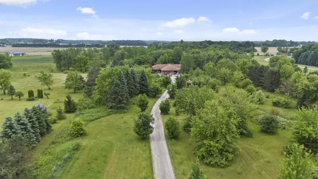 $770,000 | 21337 North Cape Court, Union Grove, WI 53182