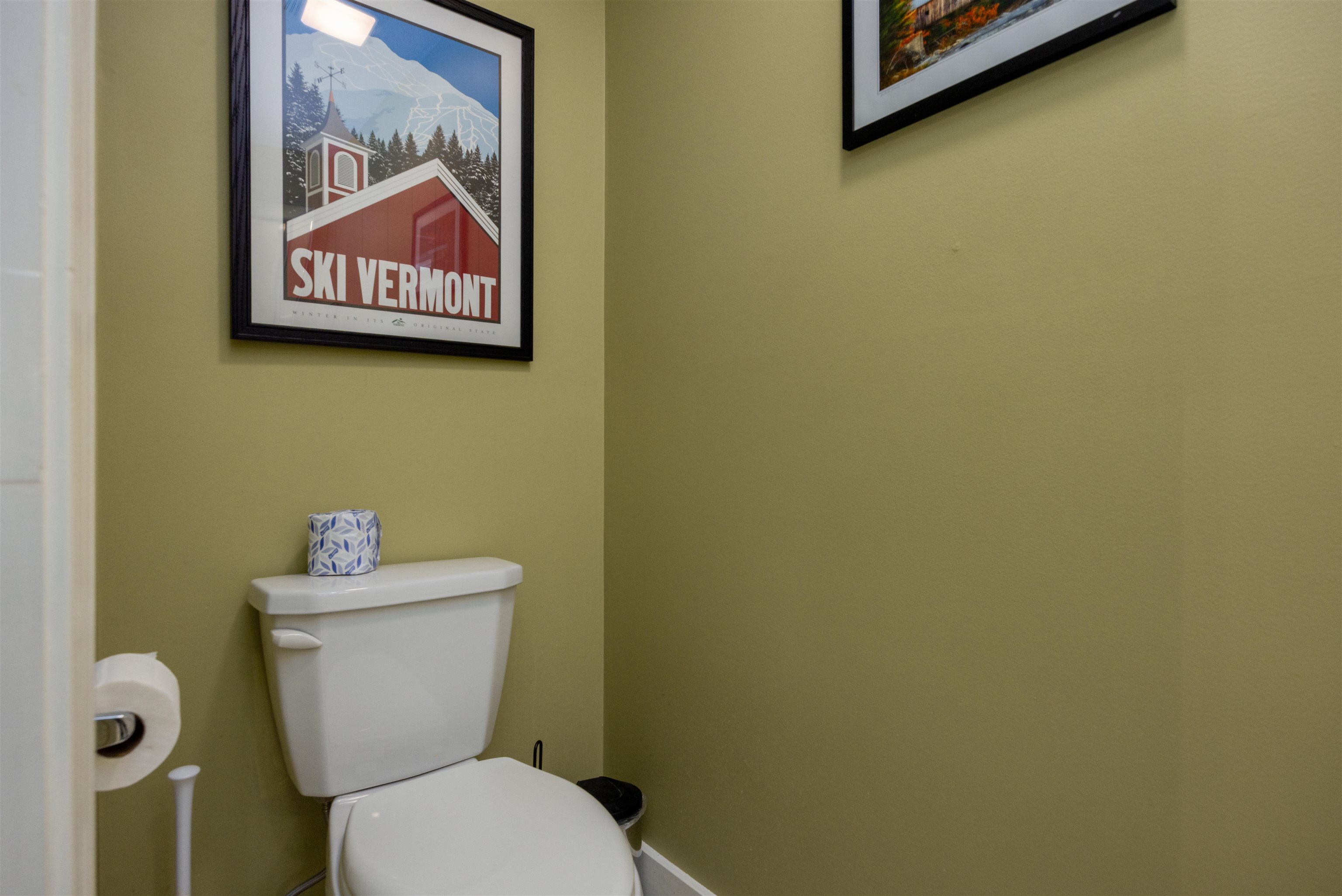 860 Murphys Road, Unit 4A Hartford, VT 05059 - Photo 13 of 34