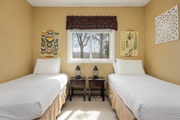 $320,000 | 860 Murphys Road, Unit 4A, Hartford, VT 05059