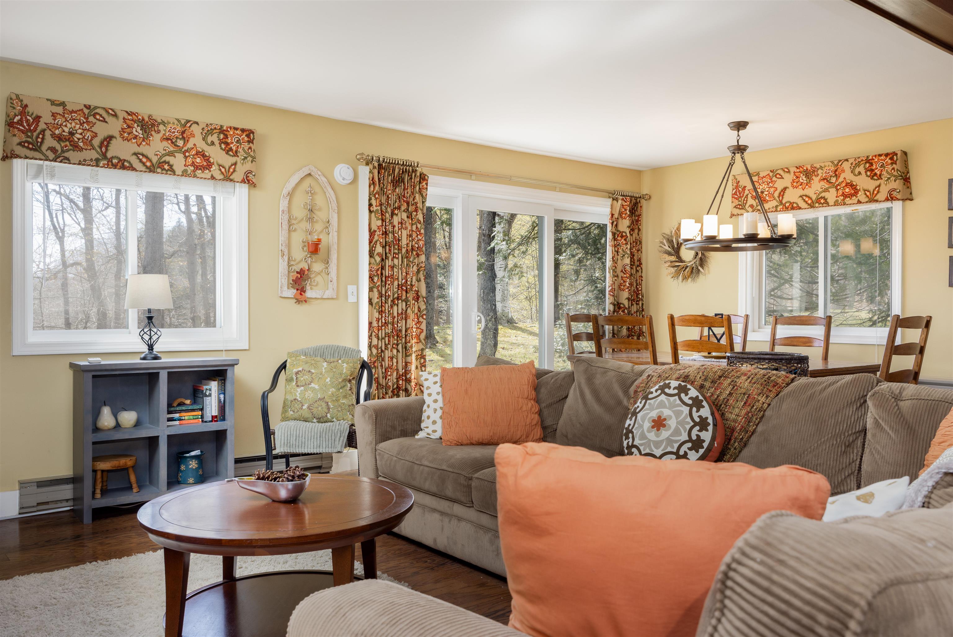 860 Murphys Road, Unit 4A Hartford, VT 05059 - Photo 5 of 34
