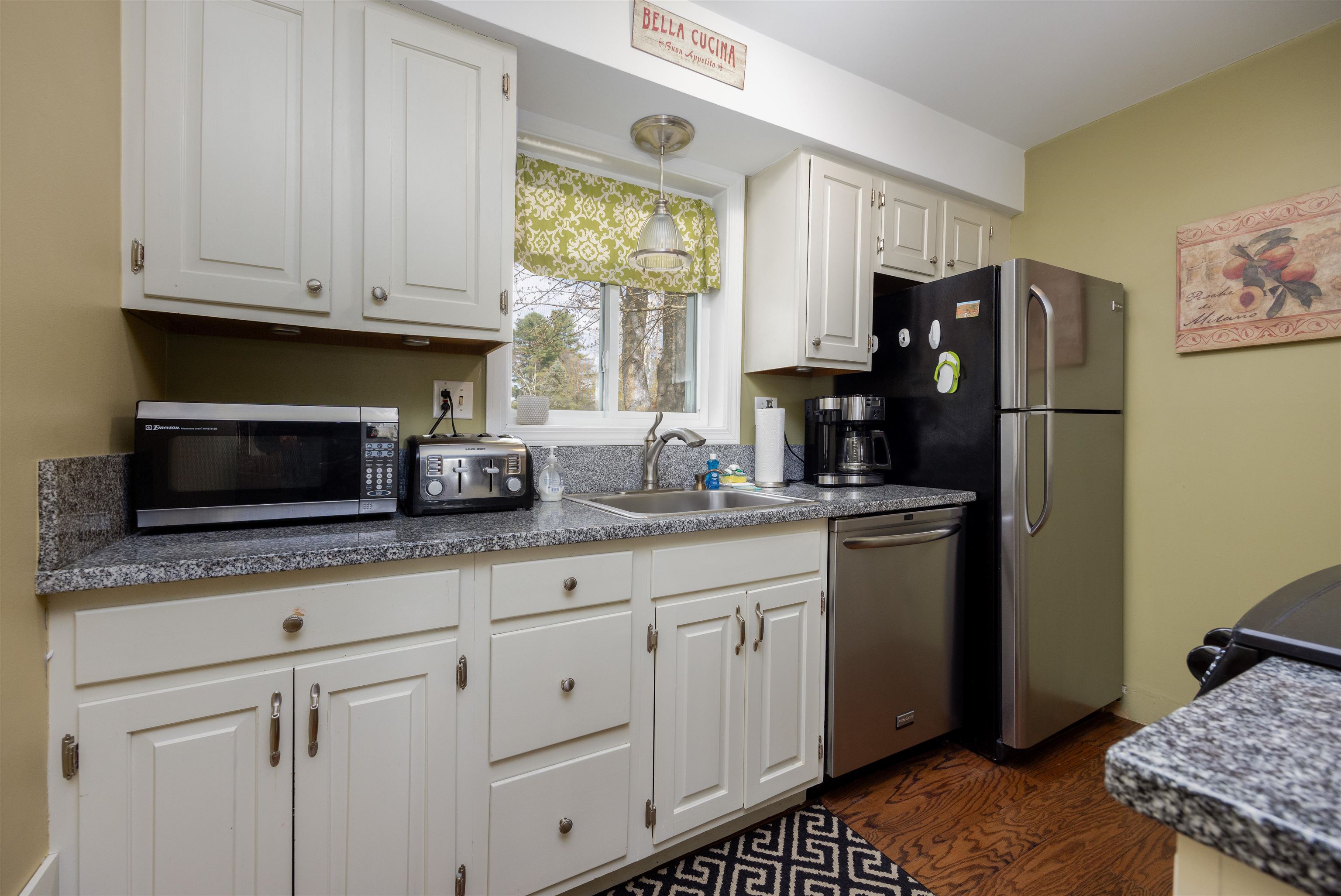 860 Murphys Road, Unit 4A Hartford, VT 05059 - Photo 9 of 34
