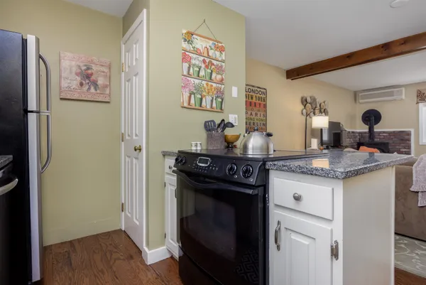 $320,000 | 860 Murphys Road, Unit 4A, Hartford, VT 05059