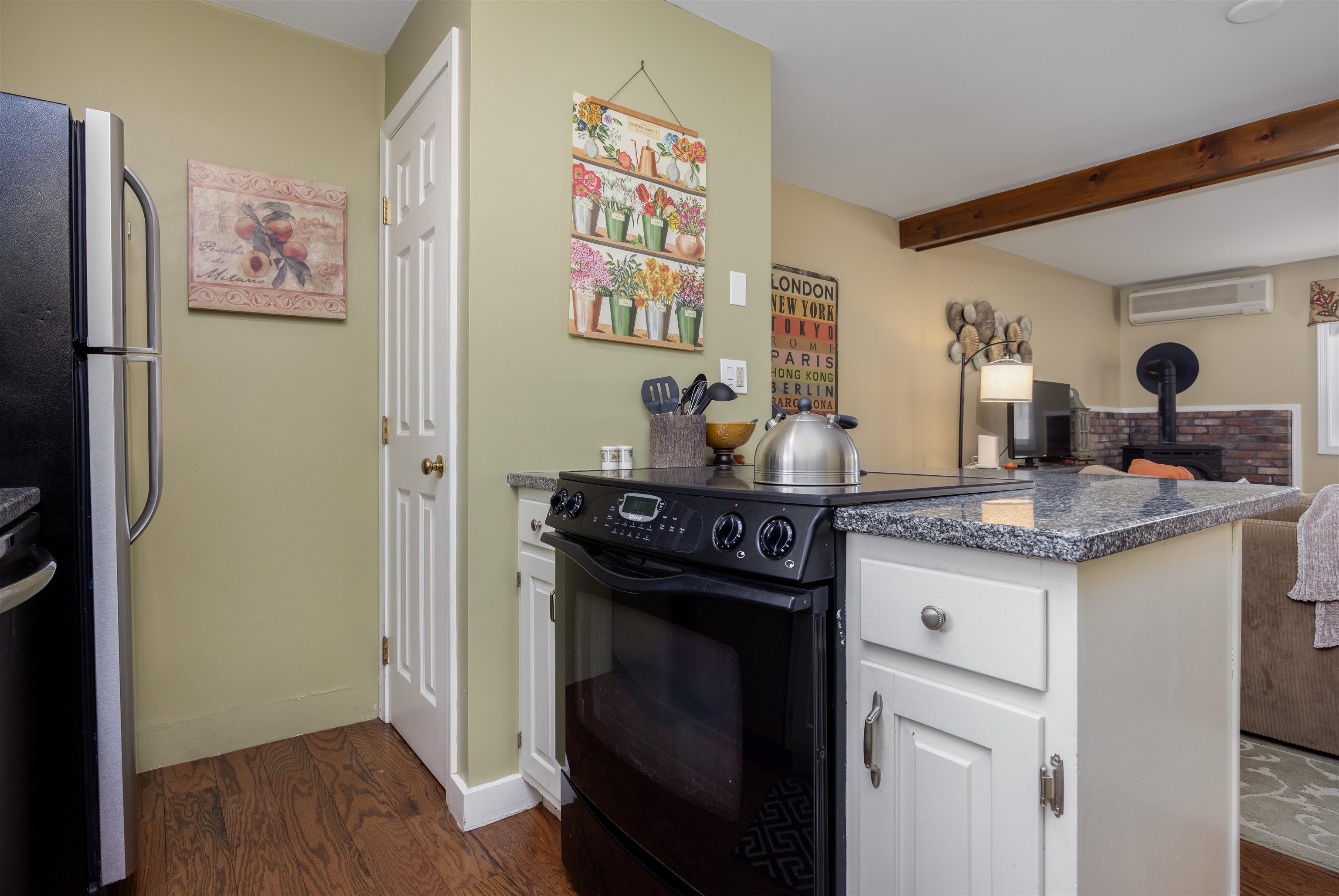 860 Murphys Road, Unit 4A Hartford, VT 05059 - Photo 10 of 34